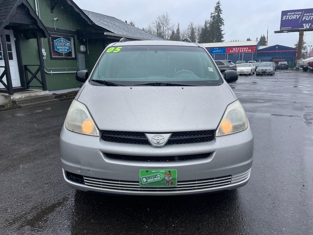 Toyota Sienna  2005