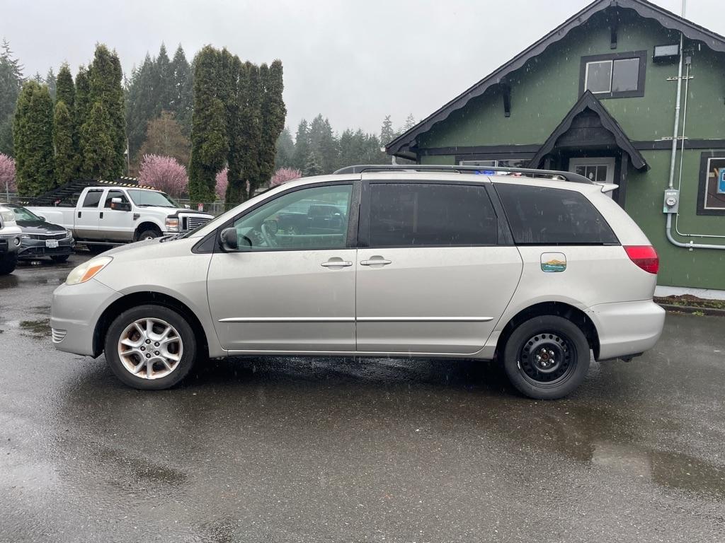 Toyota Sienna  2005