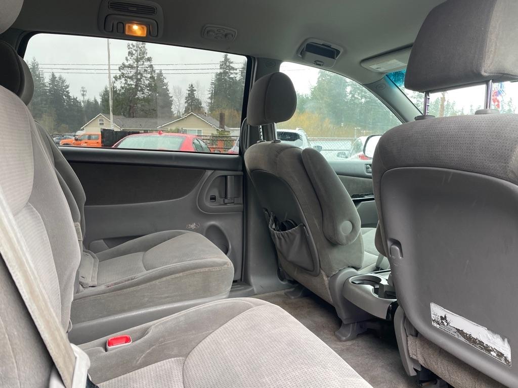 Toyota Sienna  2005