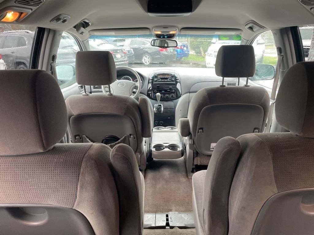 Toyota Sienna  2005