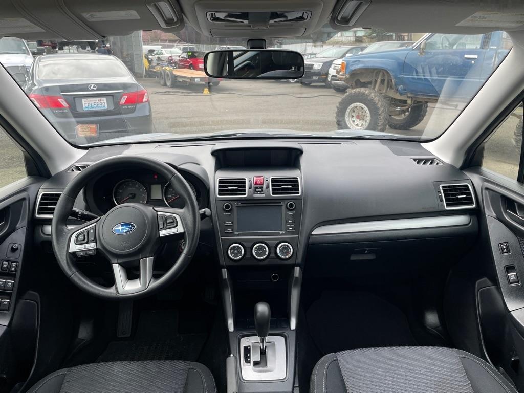 Subaru Forester  2017