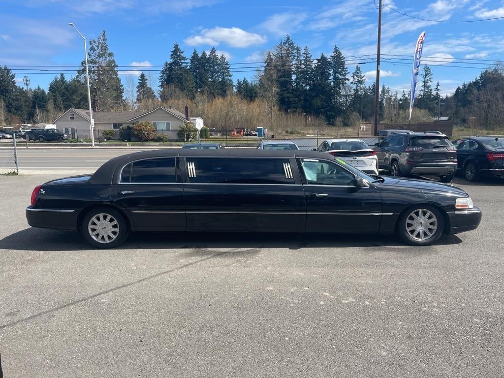 Lincoln Town Car  2006