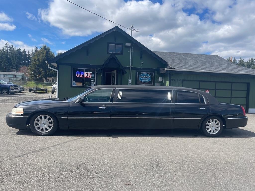 Lincoln Town Car  2006