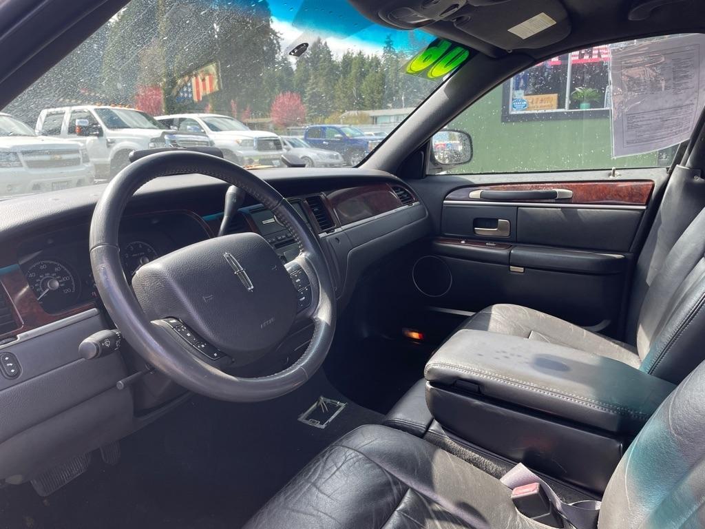 Lincoln Town Car  2006