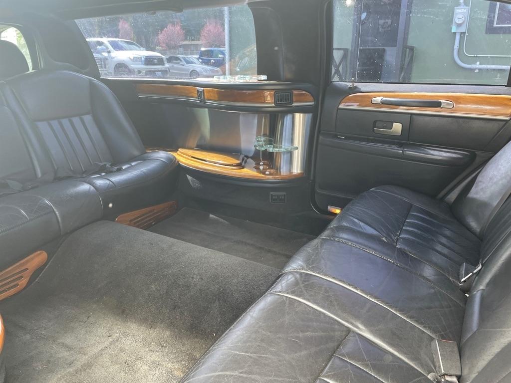 Lincoln Town Car  2006