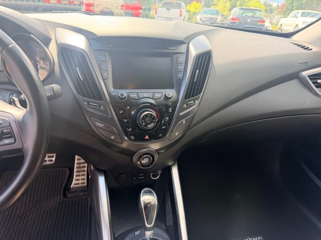 Hyundai Veloster  2015