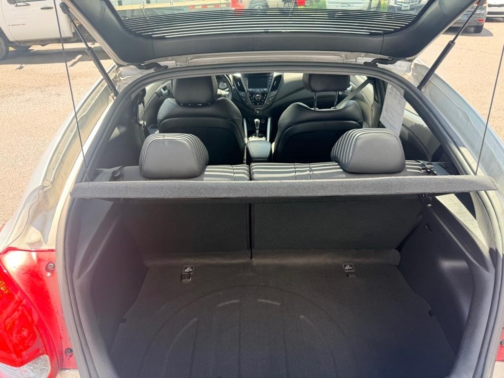 Hyundai Veloster  2015