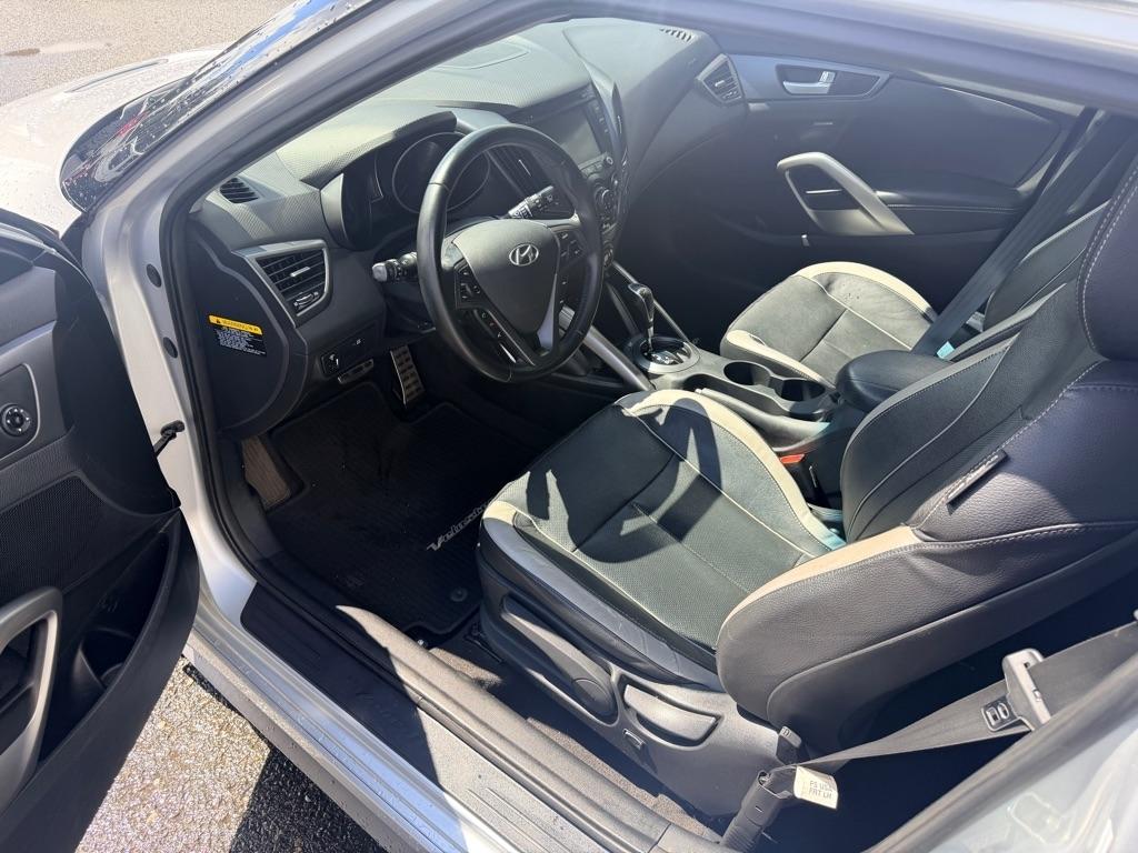 Hyundai Veloster  2015