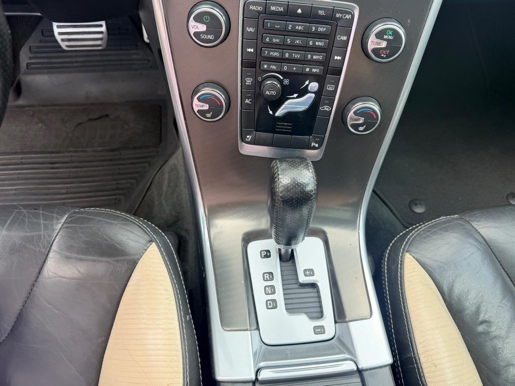 Volvo XC60  2012