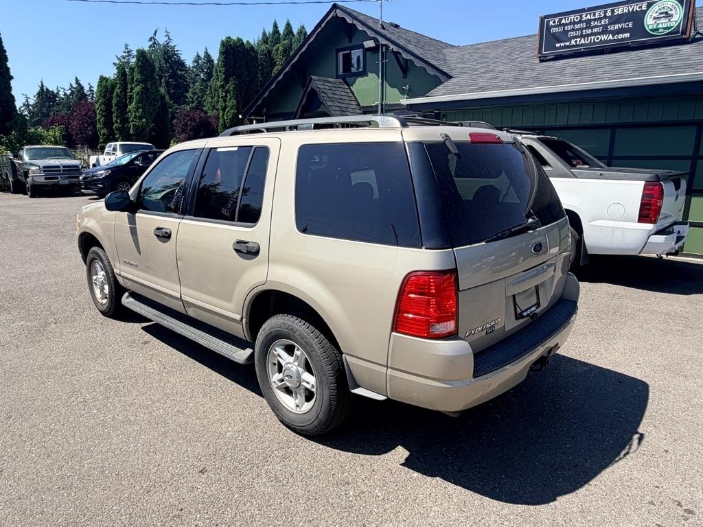 Ford Explorer  2004