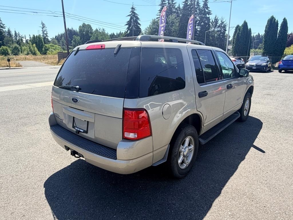 Ford Explorer  2004