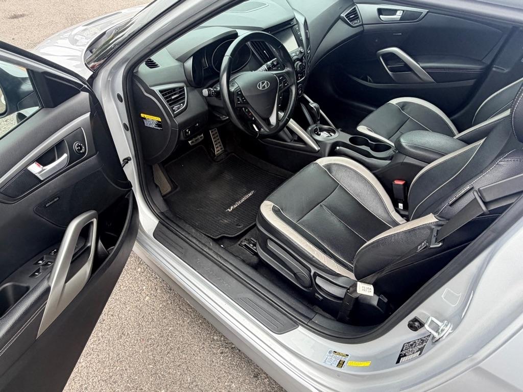 Hyundai Veloster  2015