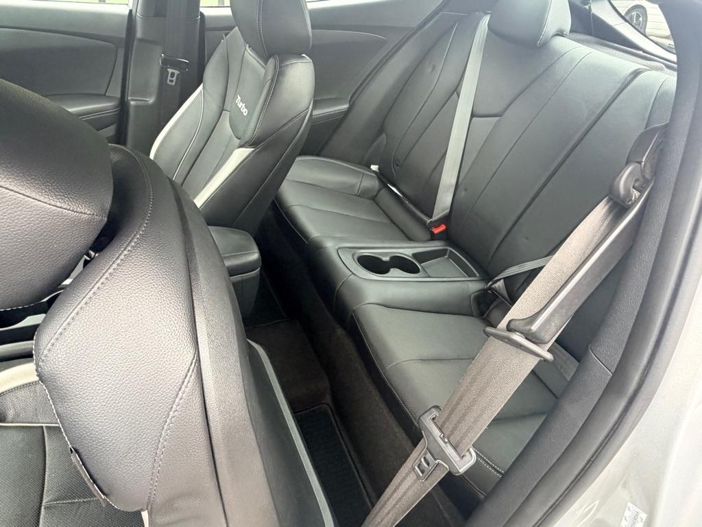 Hyundai Veloster  2015