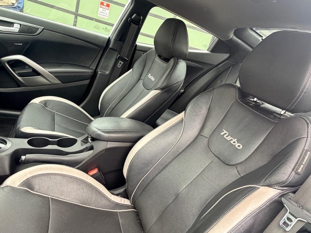 Hyundai Veloster  2015
