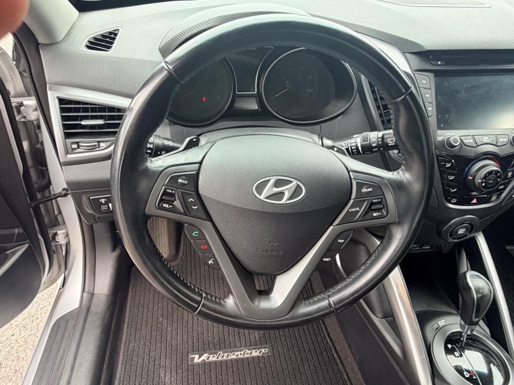 Hyundai Veloster  2015