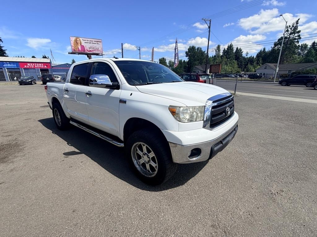 Toyota Tundra  2010