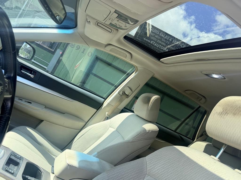 Subaru Outback  2012
