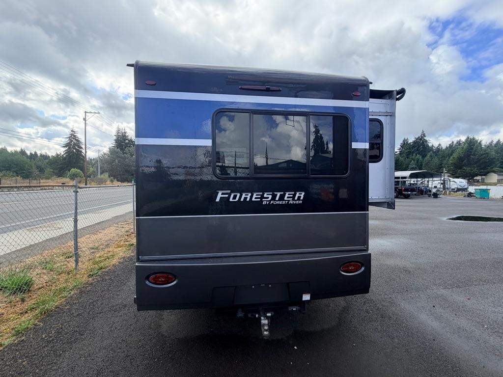 Ford Econoline  2022
