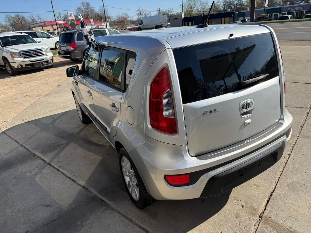 Kia Soul + 2012