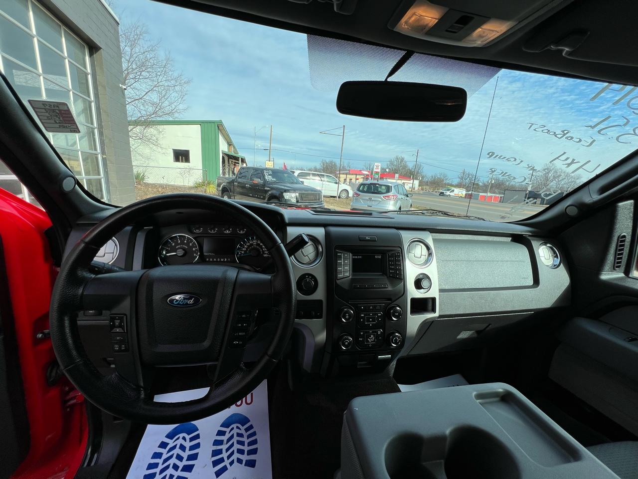 Ford F-150 4WD SuperCrew 150" XLT 2014