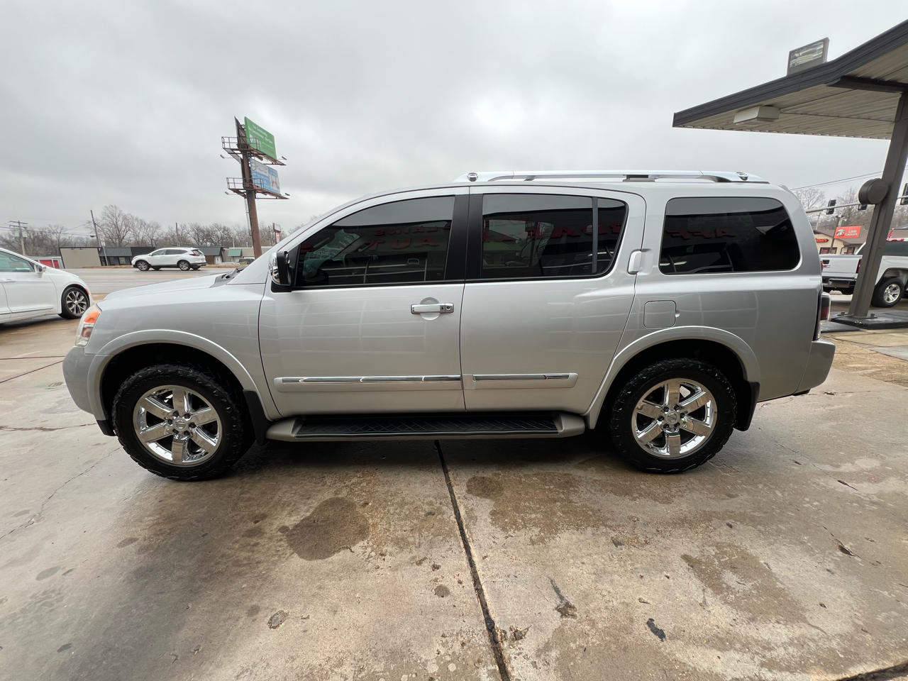 Nissan Armada  2013