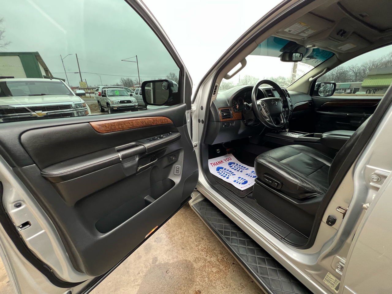 Nissan Armada  2013