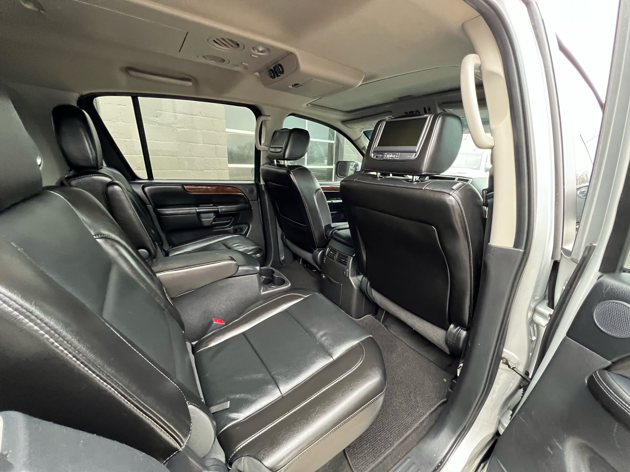 Nissan Armada  2013