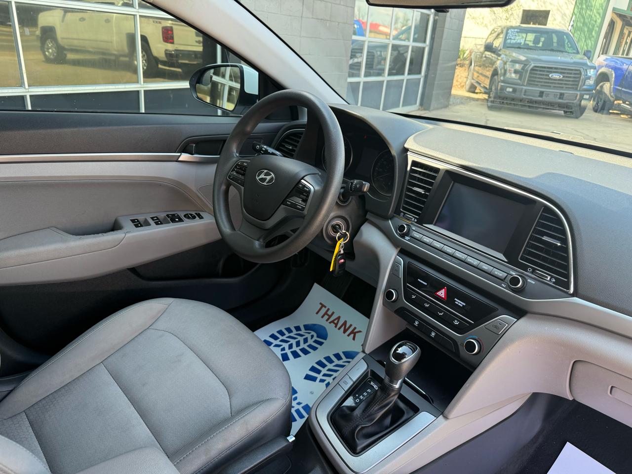 Hyundai Elantra  2017