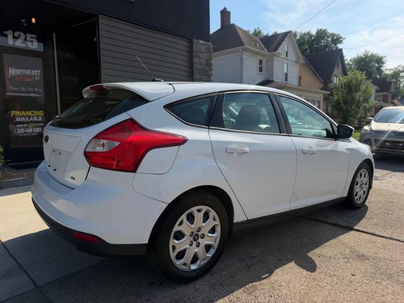 Ford Focus SE 2012