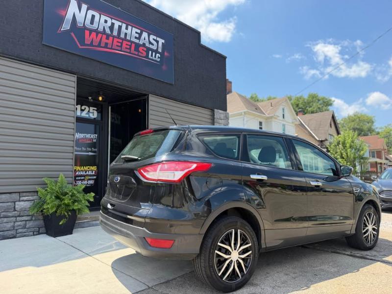 Ford Escape S FWD 2013