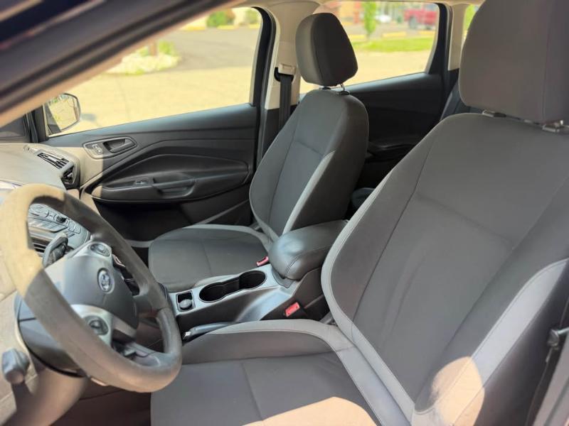 Ford Escape S FWD 2013