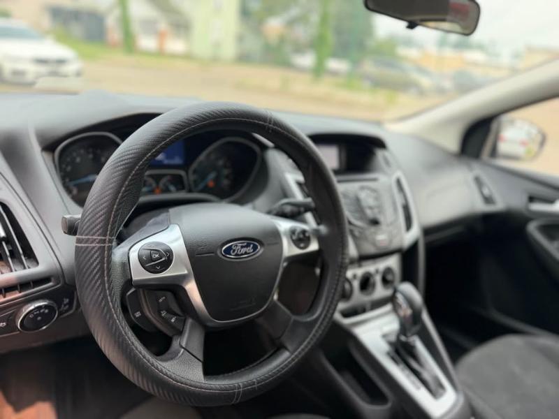 Ford Focus SE Hatch 2014