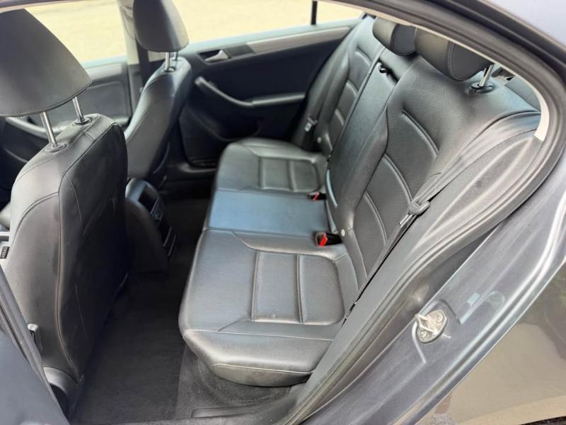 Volkswagen Jetta TDI S 6A 2015