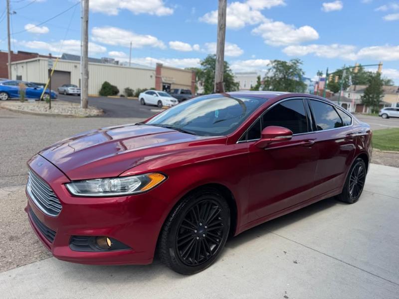 Ford Fusion SE 2016