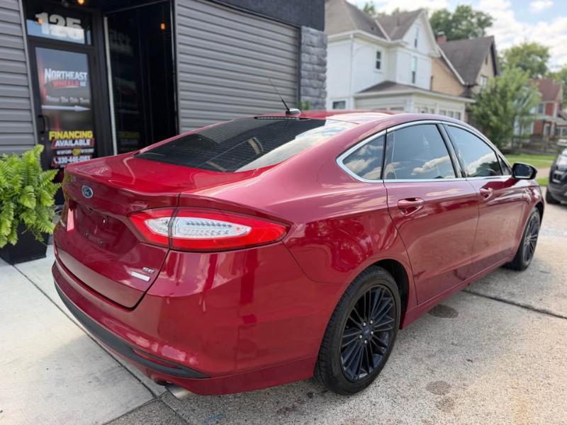 Ford Fusion SE 2016