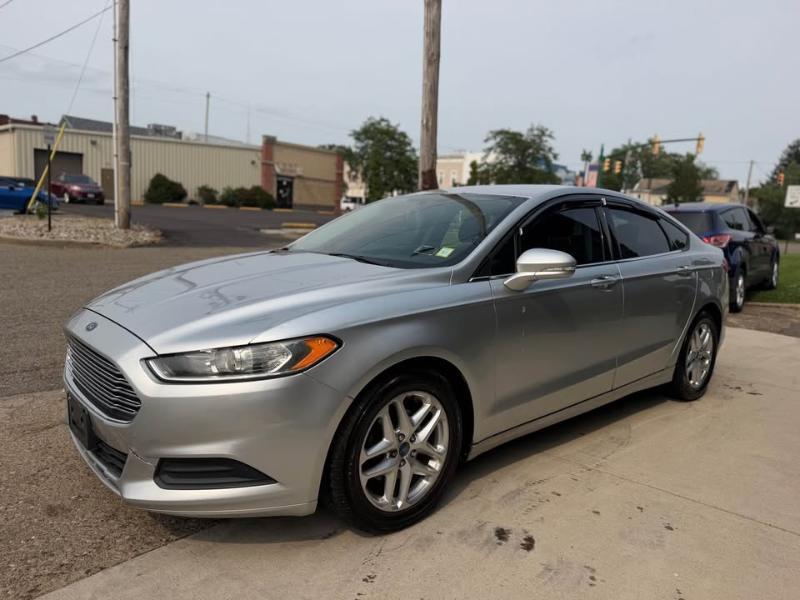 Ford Fusion SE 2013