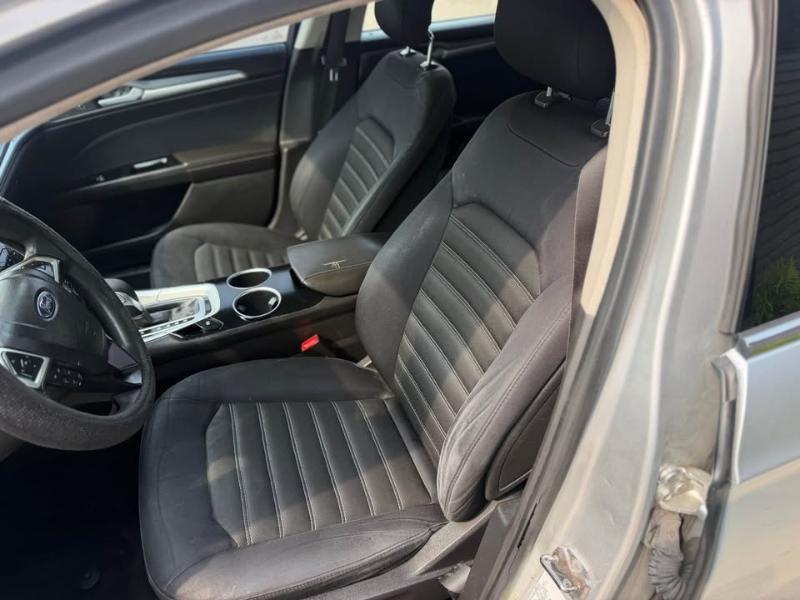 Ford Fusion SE 2013