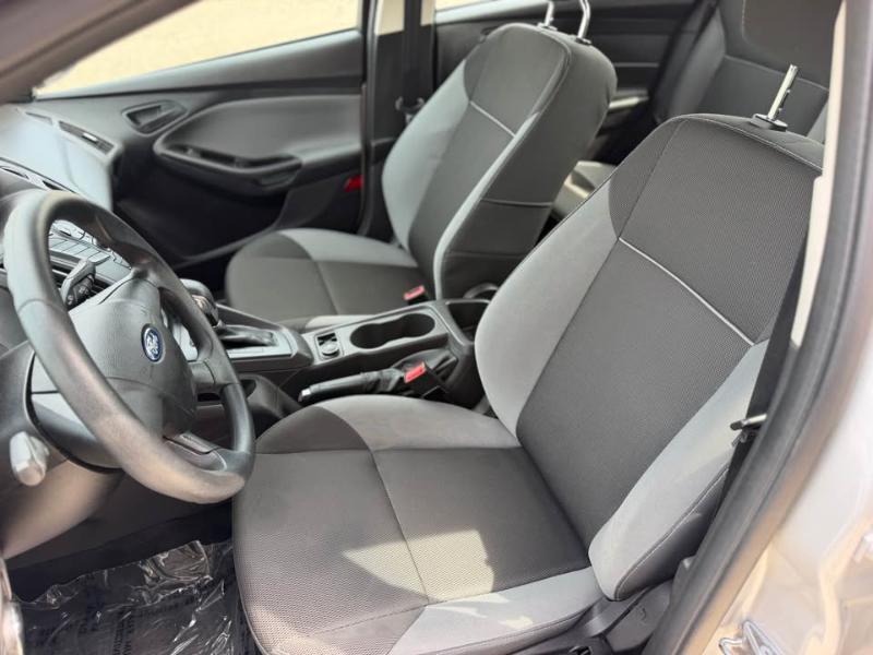Ford Focus S Sedan 2014
