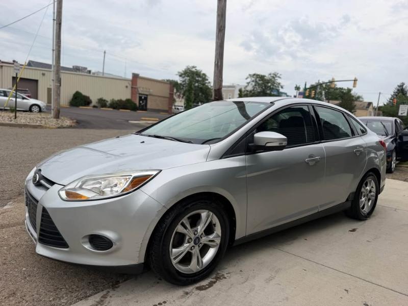 Ford Focus SE Sedan 2014
