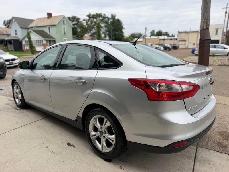 Ford Focus SE Sedan 2014