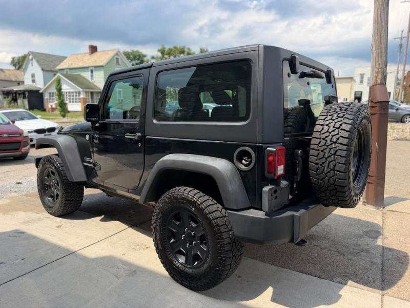 Jeep Wrangler Sport 4WD 2011