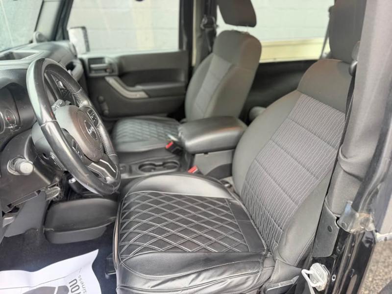 Jeep Wrangler Sport 4WD 2011