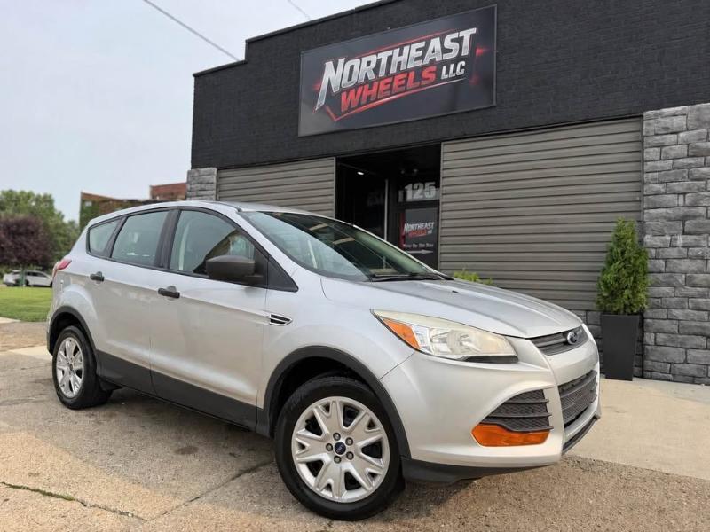 Ford Escape S FWD 2013