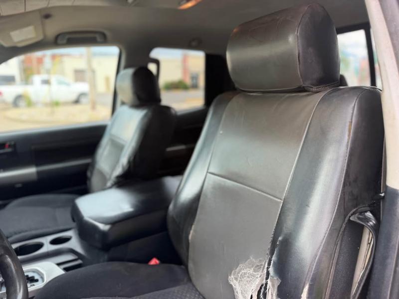 Toyota Tundra Tundra-Grade Double Cab 4.6L 4WD 2012