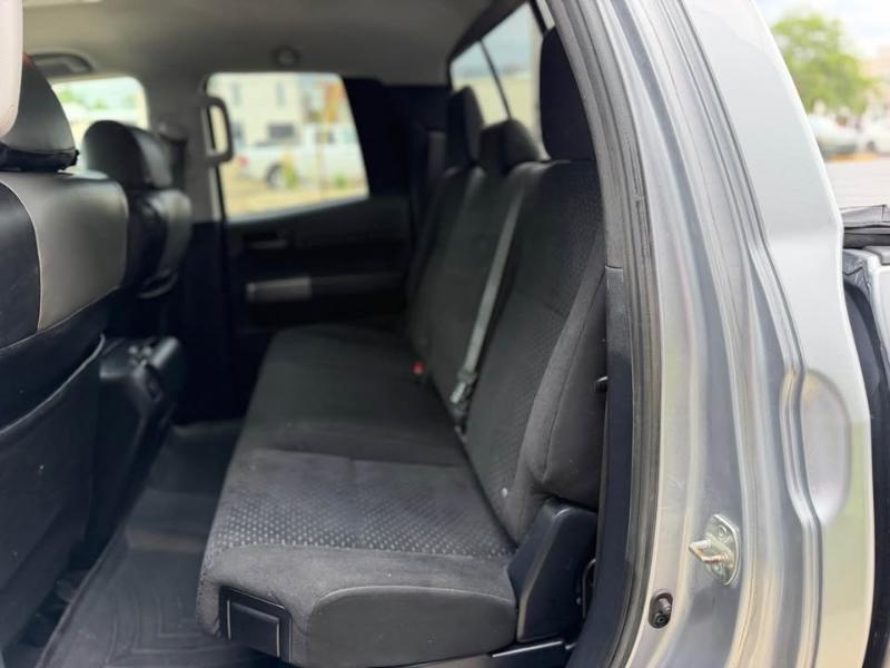 Toyota Tundra Tundra-Grade Double Cab 4.6L 4WD 2012