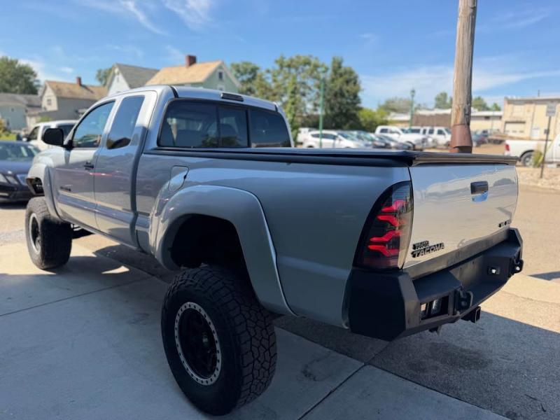 Toyota Tacoma Access Cab V6 4WD 2011