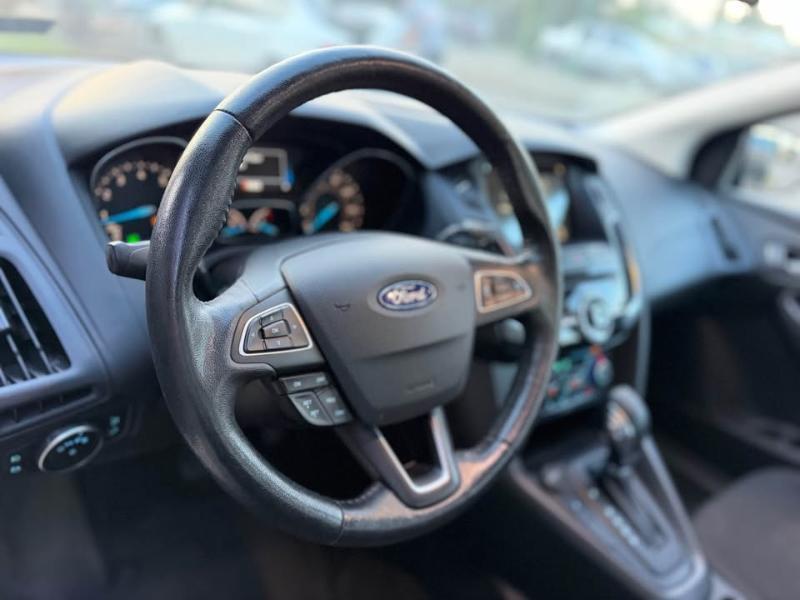 Ford Focus SEL Sedan 2018