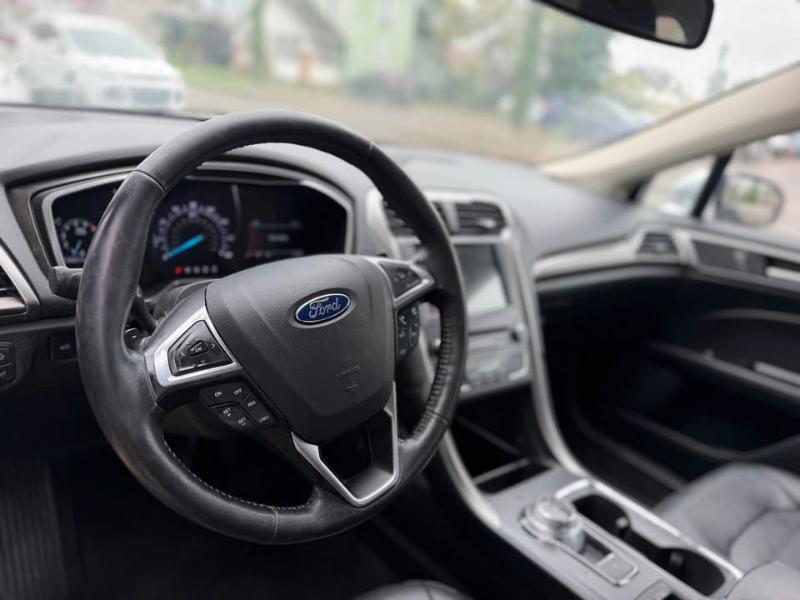 Ford Fusion SE AWD 2017