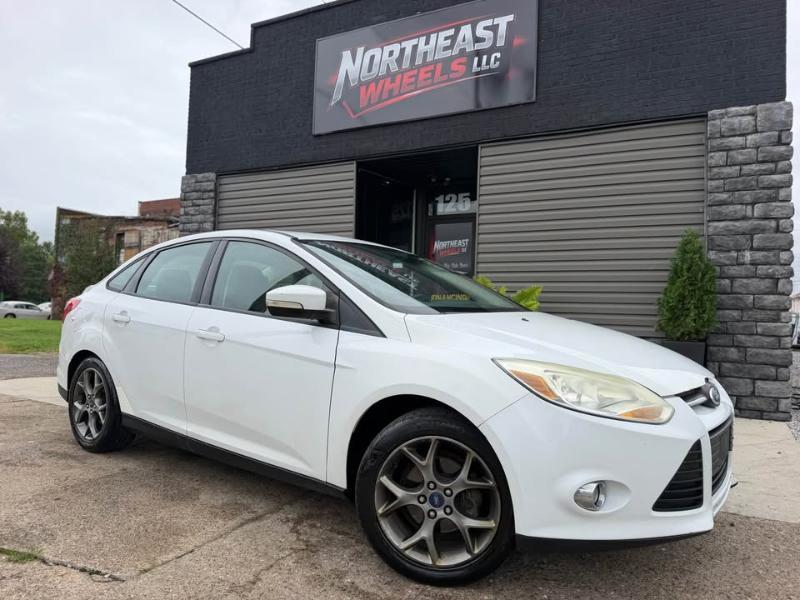Ford Focus SE Sedan 2013