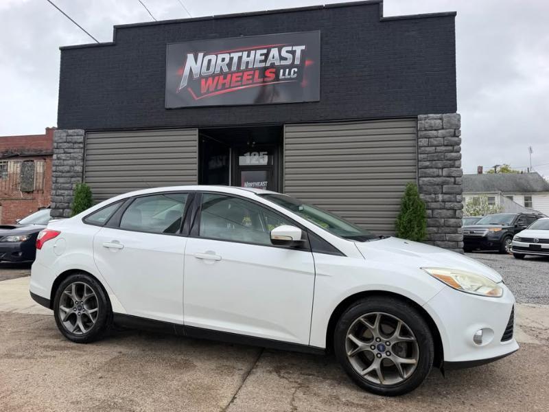 Ford Focus SE Sedan 2013